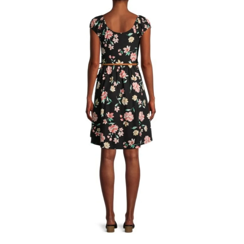 No Boundaries | Peasant Dress - Picture 3 of 7